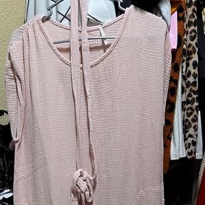 Women's Pink Tie-Front sleeping gound